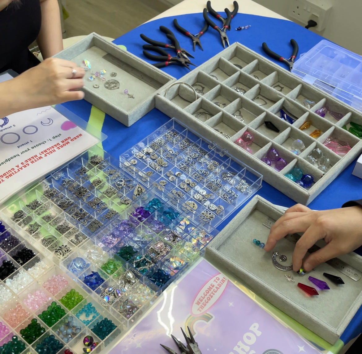 BEGINNER SUNCATCHER WORKSHOP (1.5H)
